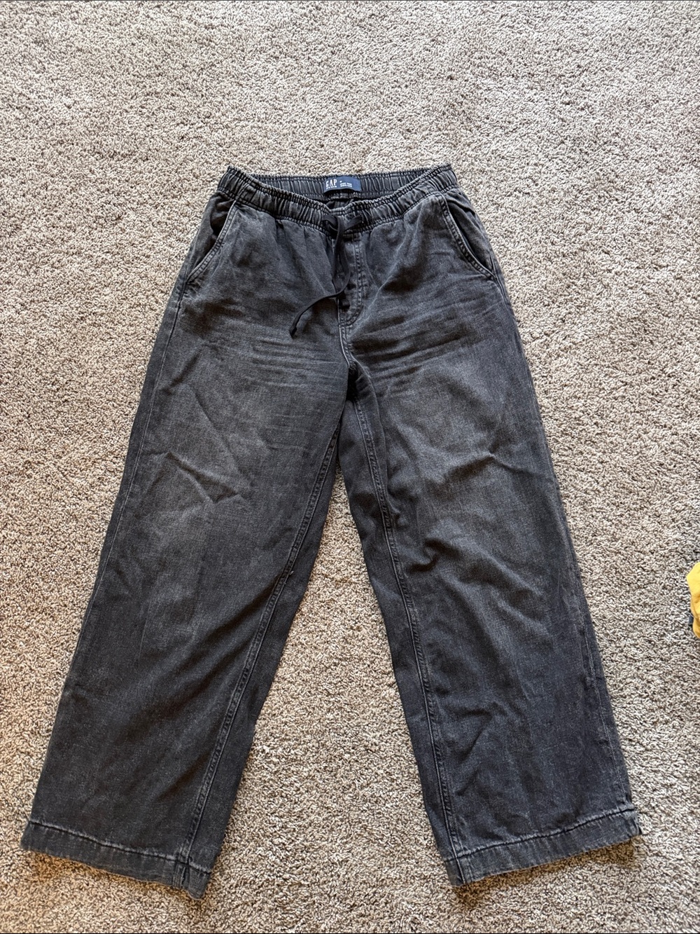 GAP Women’s High-Rise Washed Black Jeans